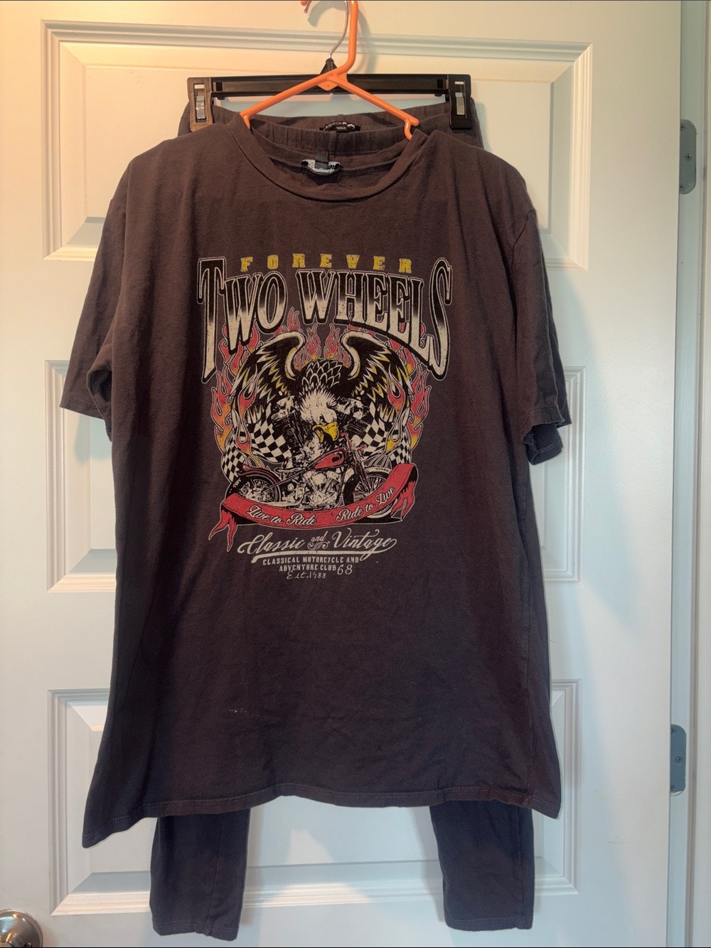Fashionova Set - Two Wheels Graphic Grey Short-Sleeve T-Shirt & Leggings